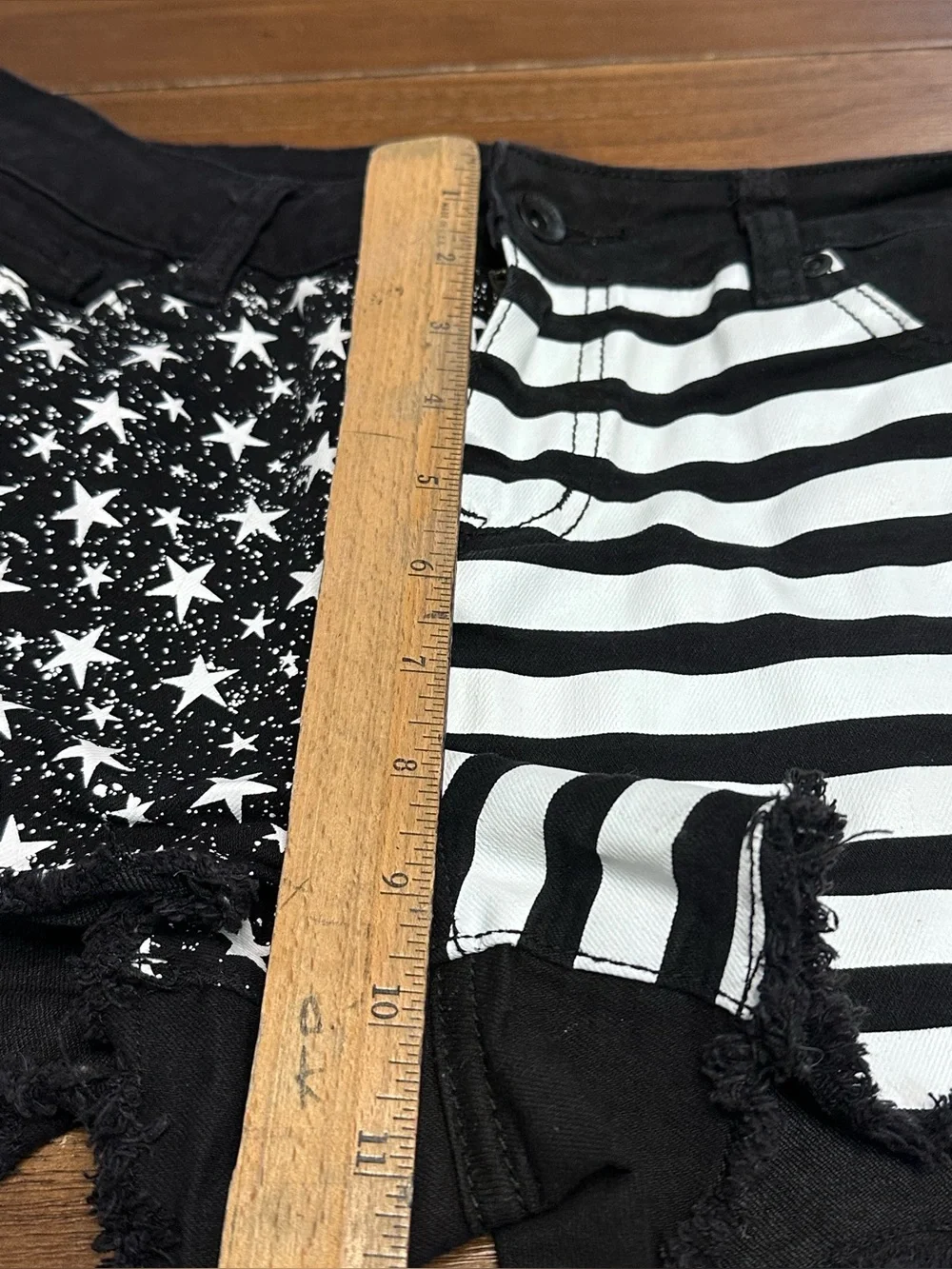Blackheart‎ women’s American Flag Stars & Stripes Low Rise Denim Shorts Size 11